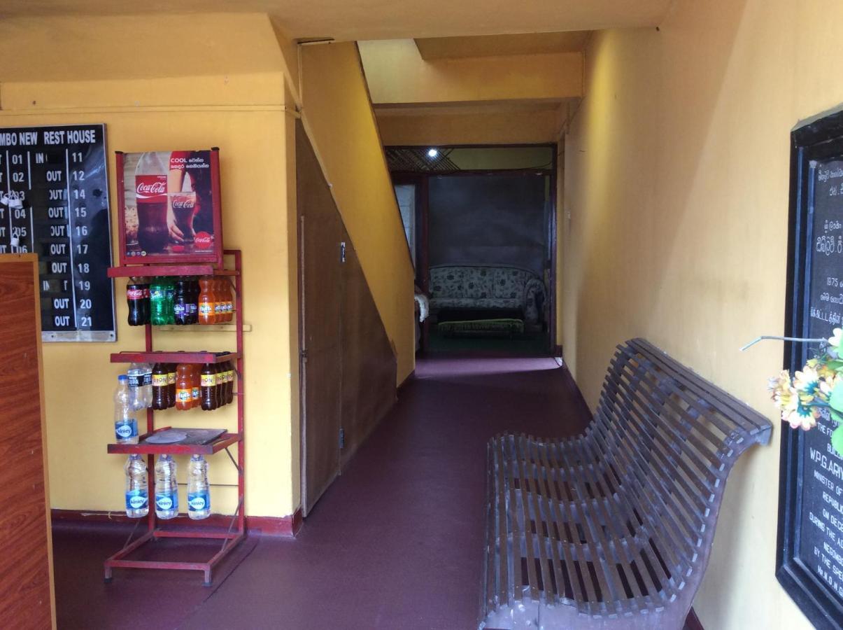 New Rest House Sea View Hotel Negombo Esterno foto